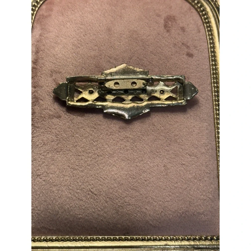 N/A gold tone